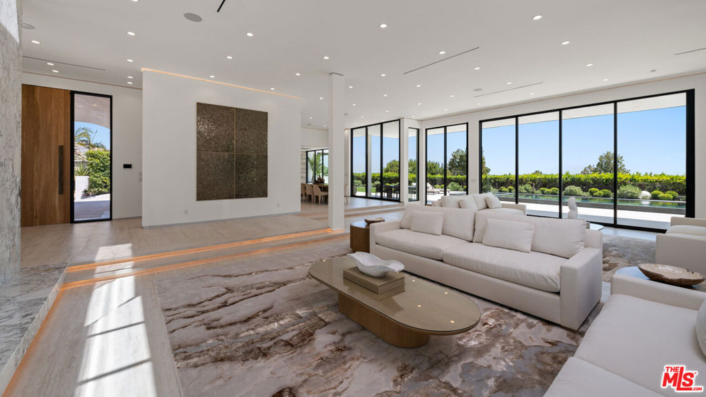 365 Trousdale Place - Photo 24