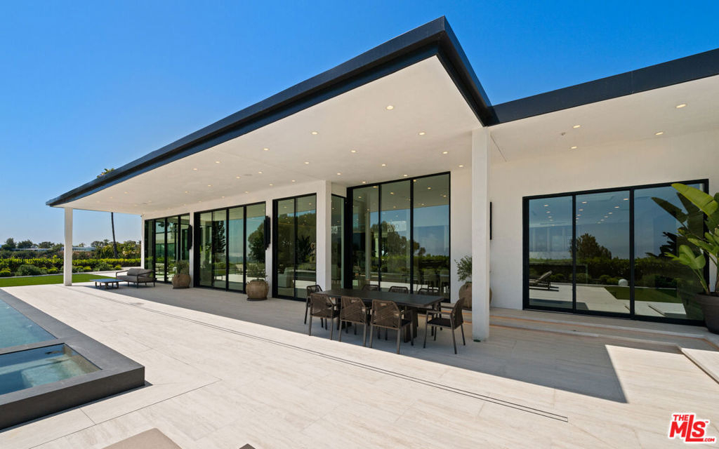 365 Trousdale Place - Photo 49