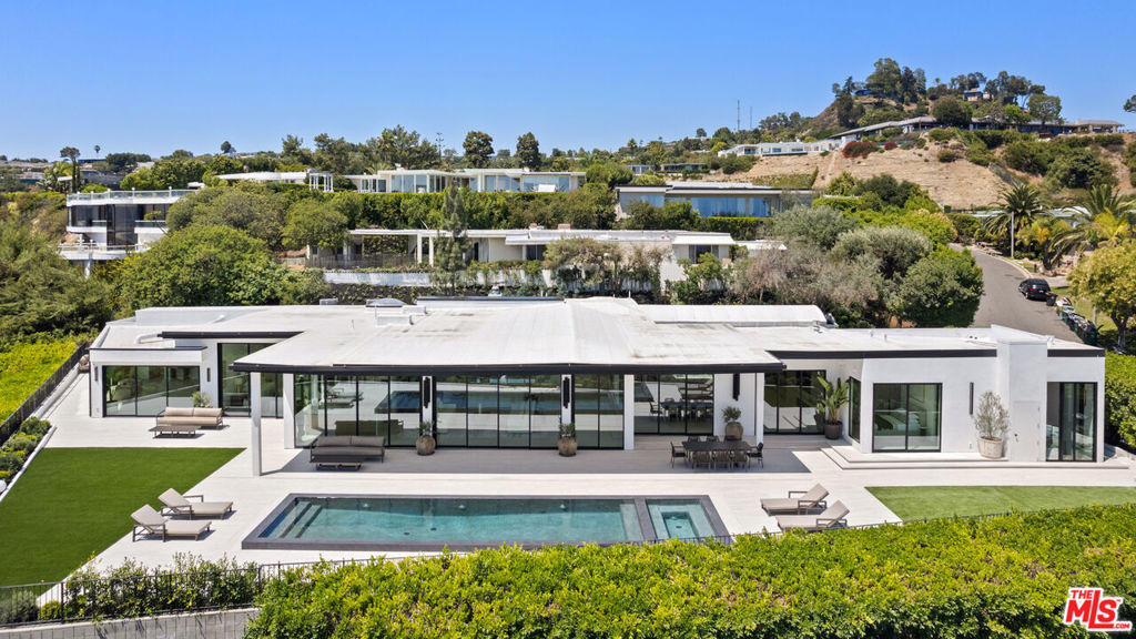365 Trousdale Place - Photo 58