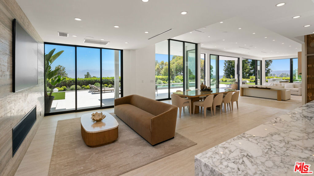 365 Trousdale Place - Photo 17