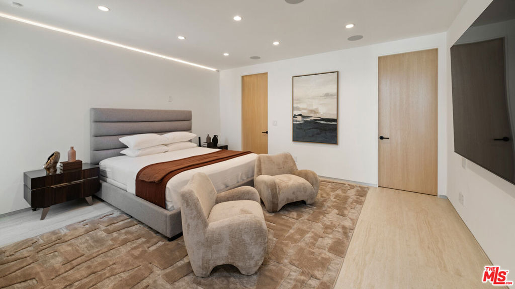 365 Trousdale Place - Photo 42