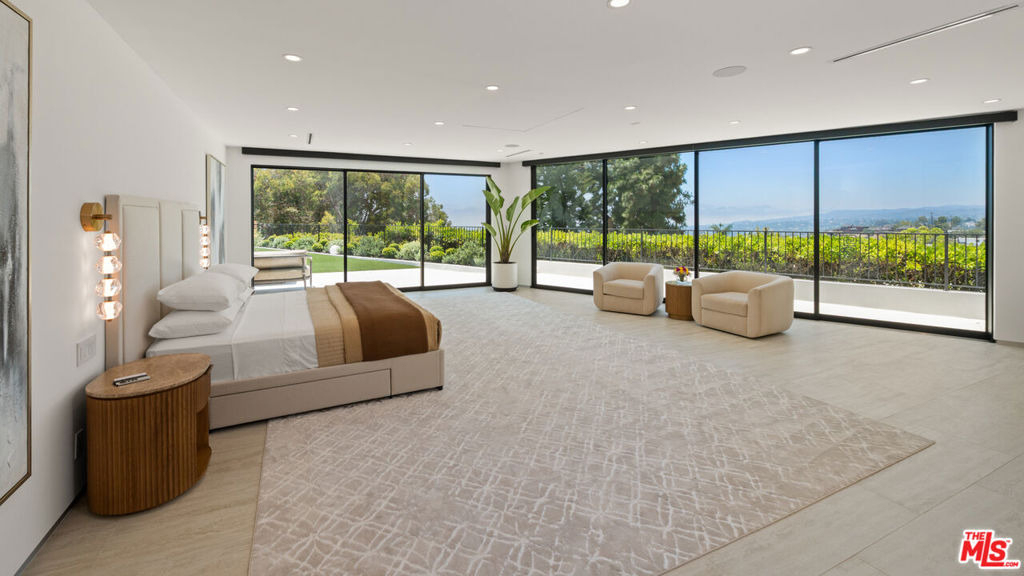 365 Trousdale Place - Photo 29