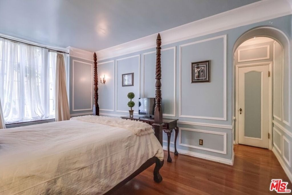 642 S Bronson Avenue - Photo 35