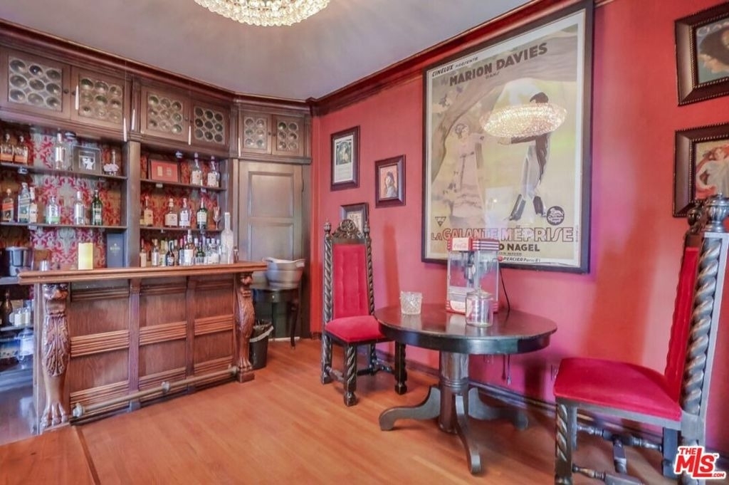 642 S Bronson Avenue - Photo 29