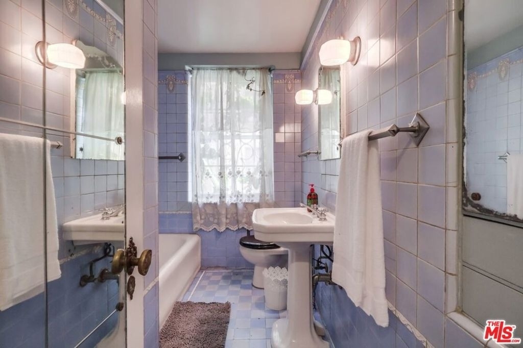 642 S Bronson Avenue - Photo 37
