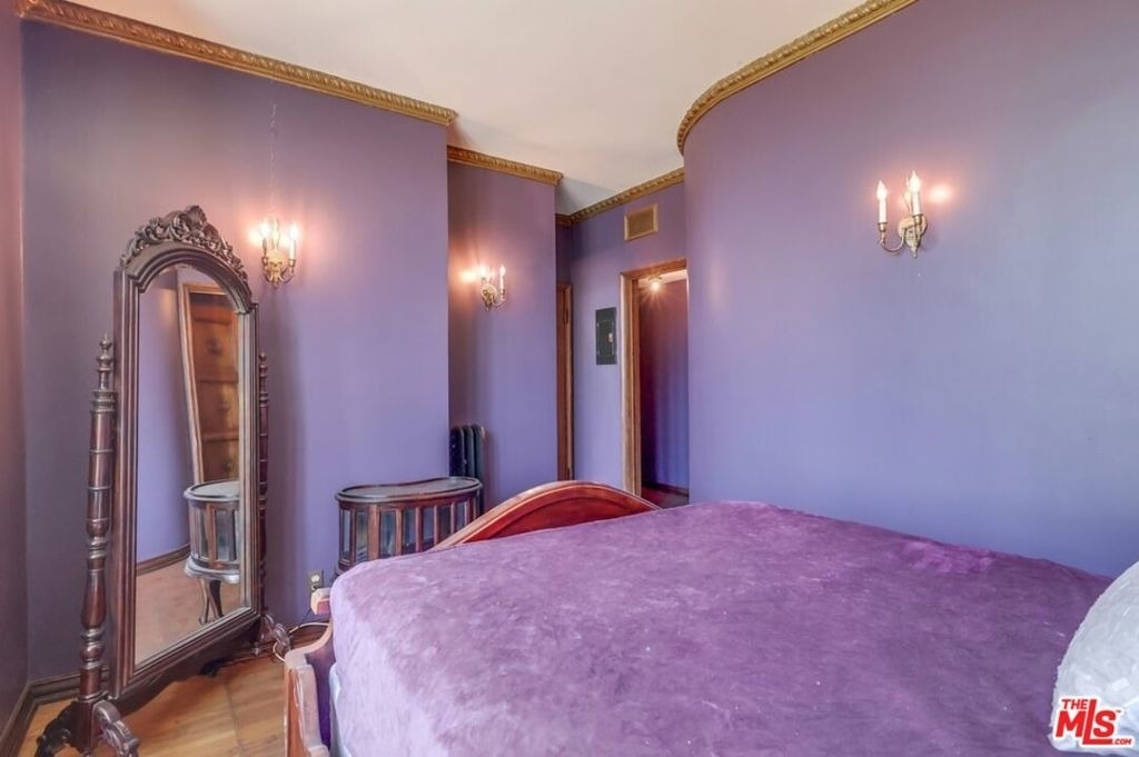 642 S Bronson Avenue - Photo 49