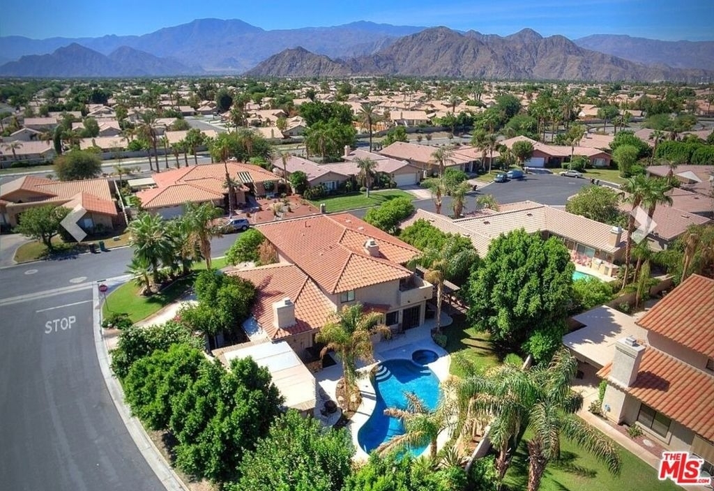 78920 Skyward Way - Photo 0