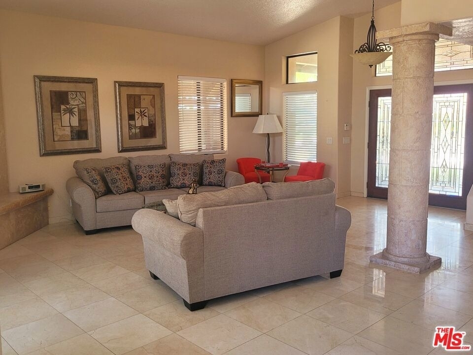 78920 Skyward Way - Photo 3