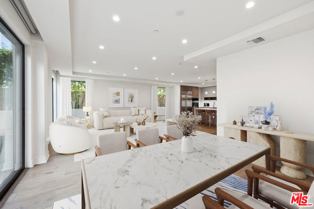 725 N Croft Avenue - Photo 8