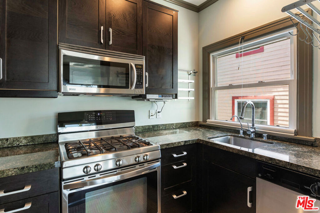 254 S Vendome - Photo 9