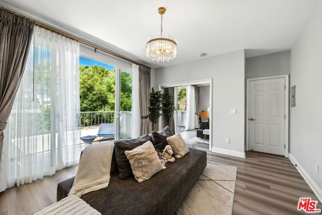 23971 De Ville Way - Photo 17