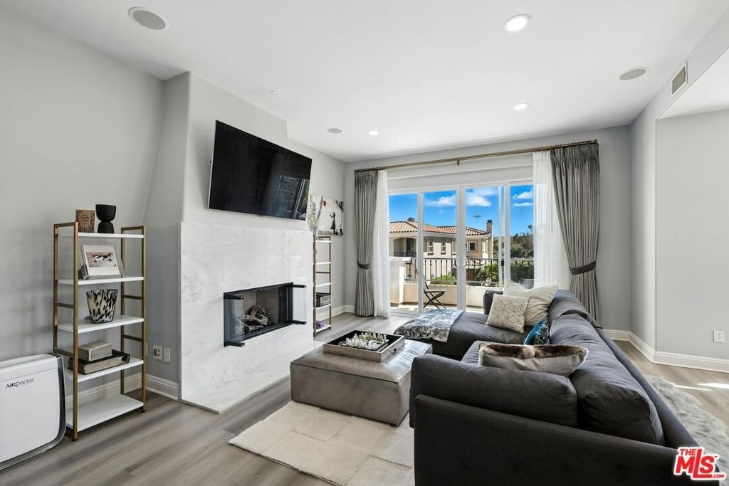 23971 De Ville Way - Photo 6