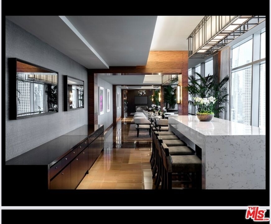900 W Olympic Boulevard - Photo 29