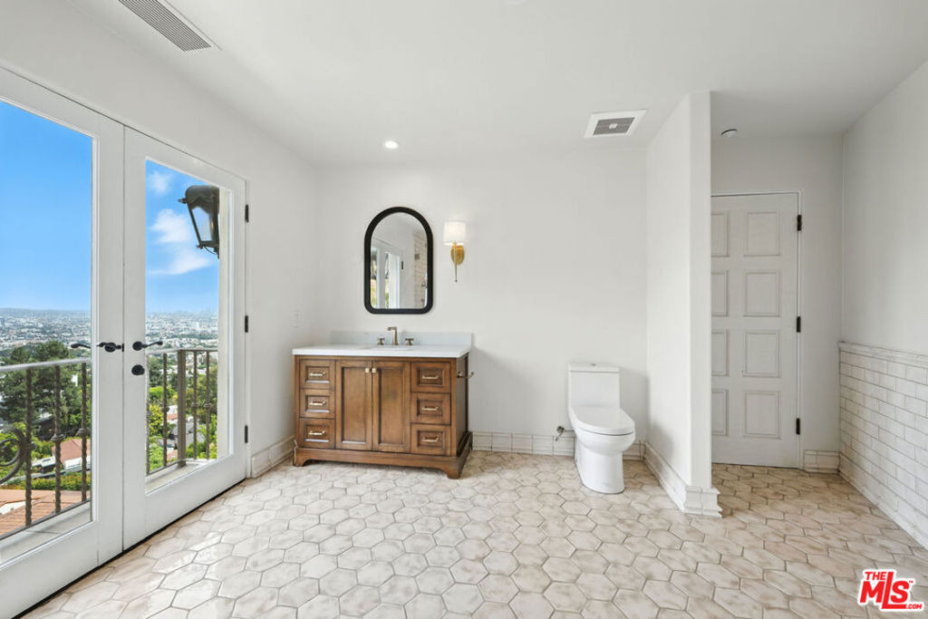 1675 Woods Drive - Photo 52