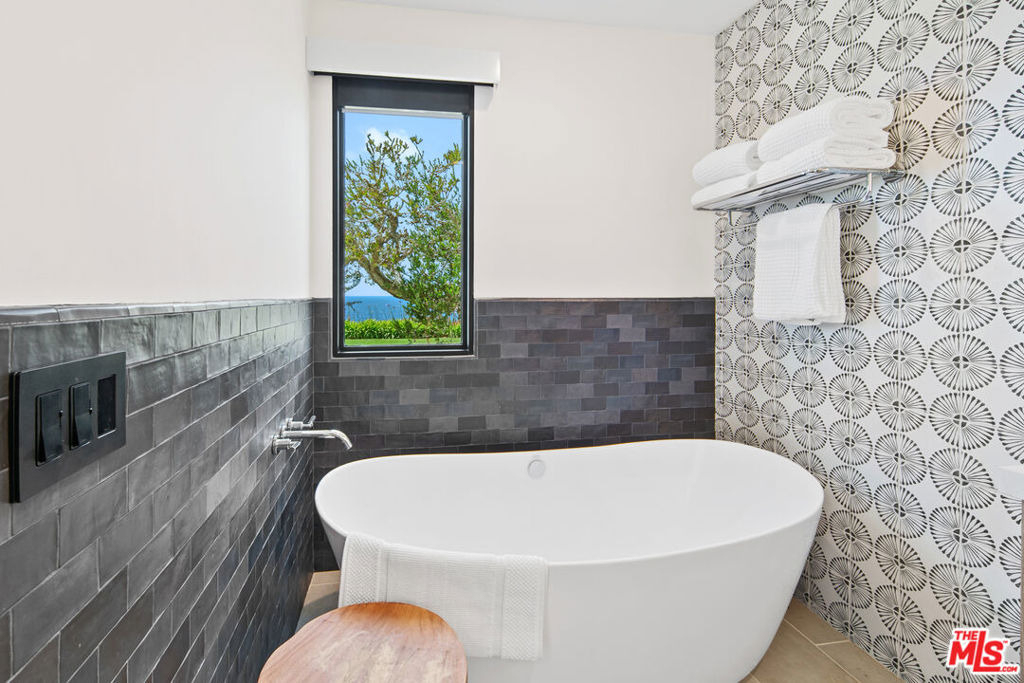6813 Shearwater Lane - Photo 15