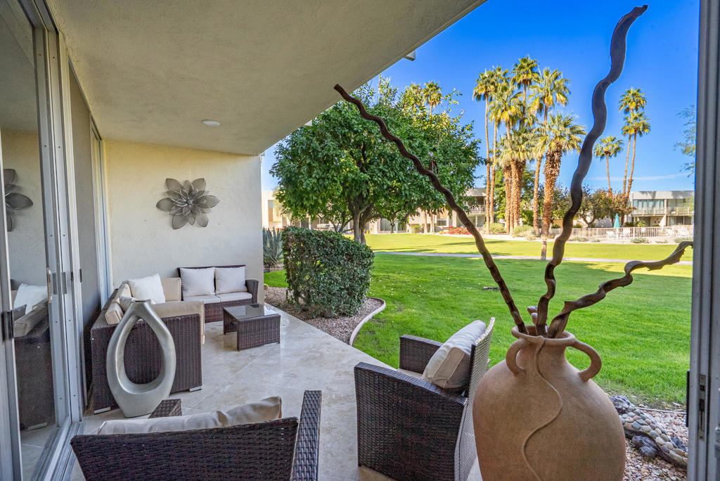 449 Desert Lakes Drive - Photo 9