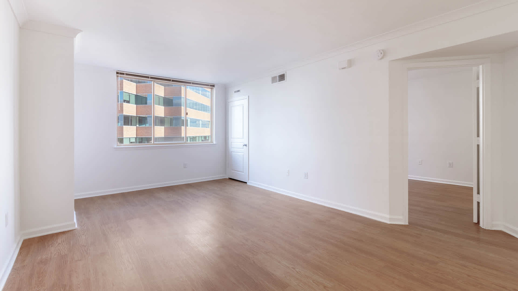 2201 Wilson Blvd. - Photo 8