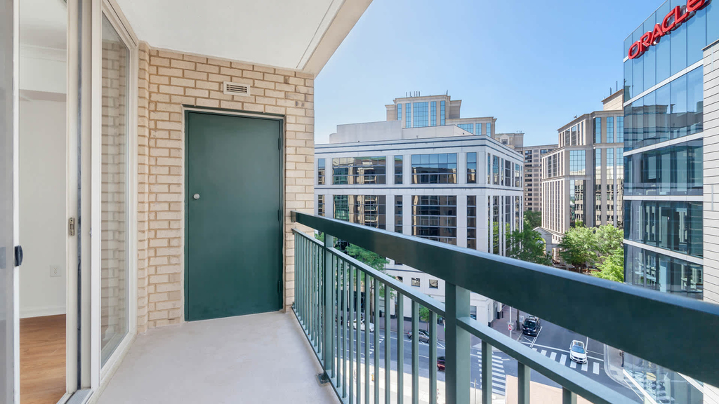 2201 Wilson Blvd. - Photo 15