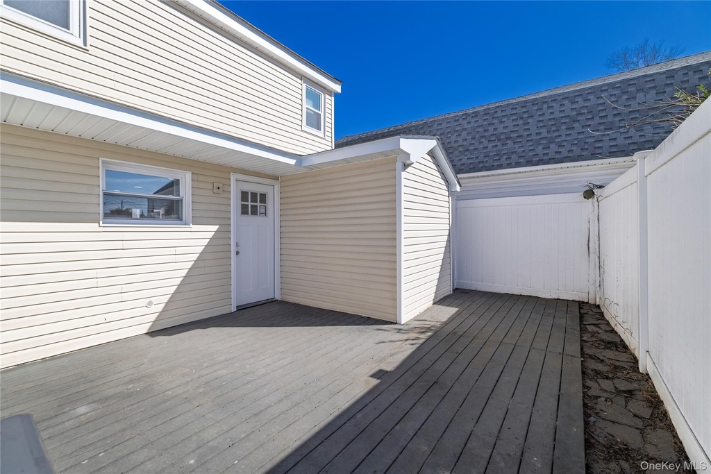 237 Porterfield Place - Photo 18