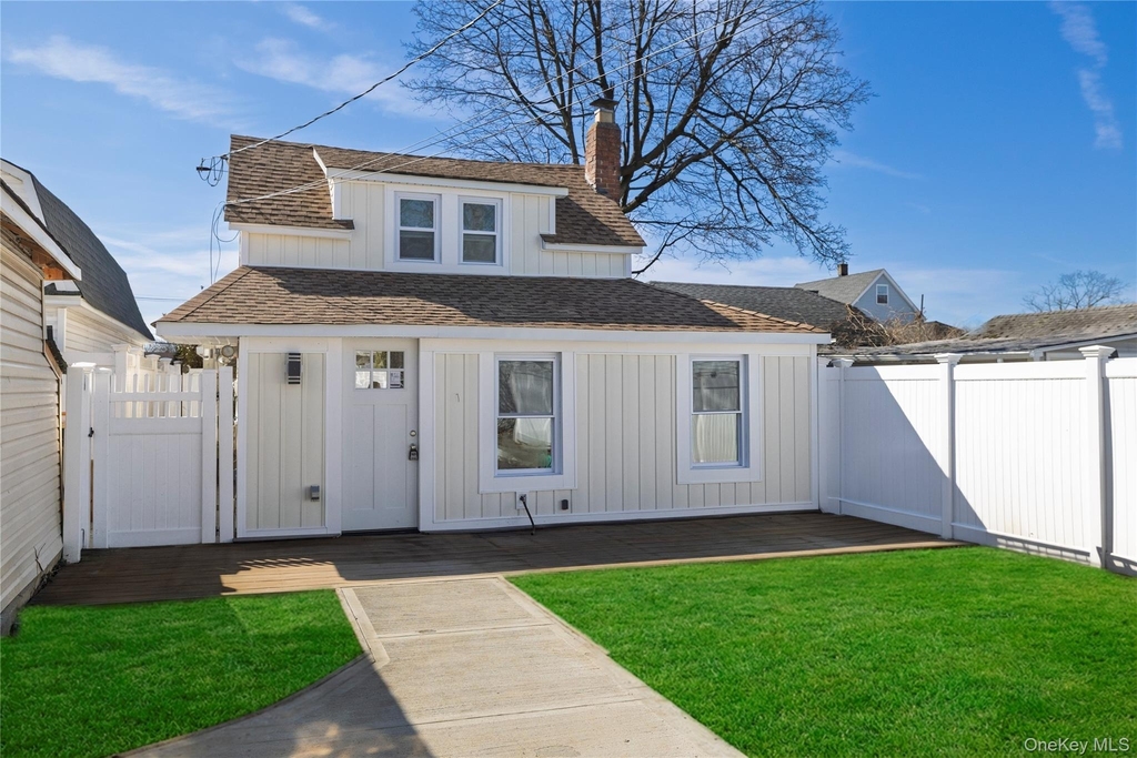 237 Porterfield Place - Photo 0