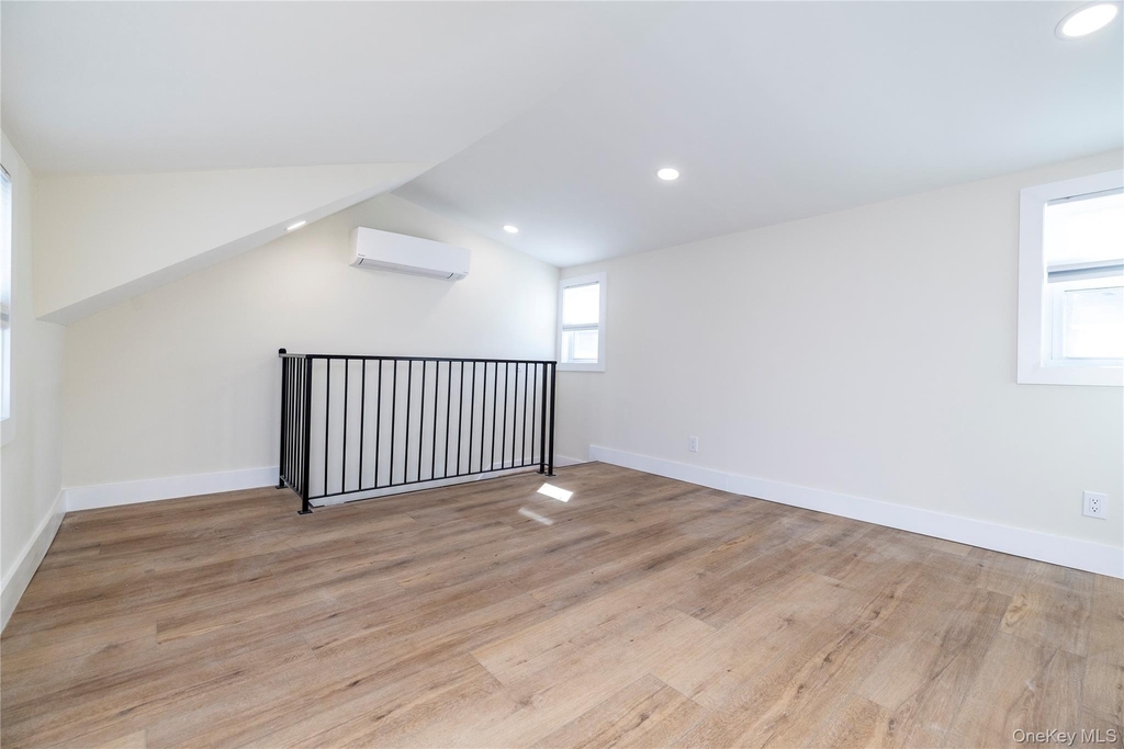 237 Porterfield Place - Photo 13