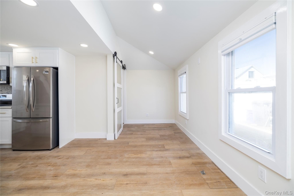 237 Porterfield Place - Photo 4