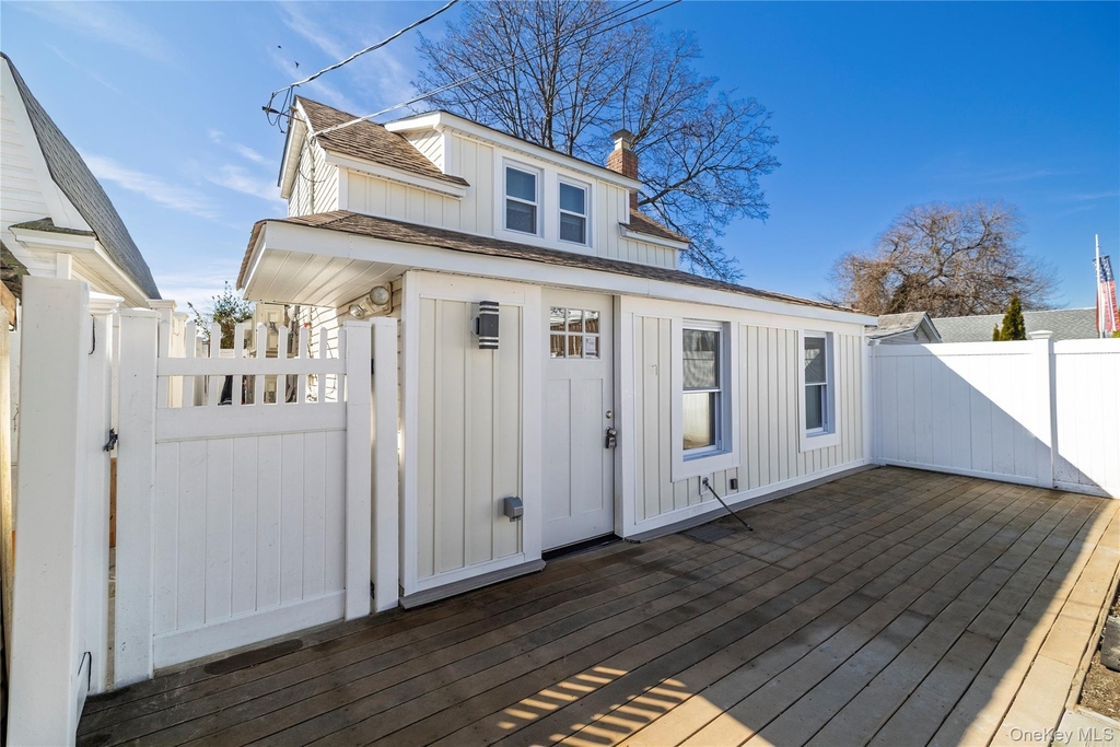 237 Porterfield Place - Photo 15