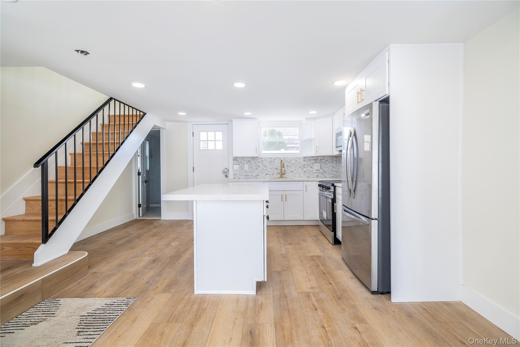237 Porterfield Place - Photo 5