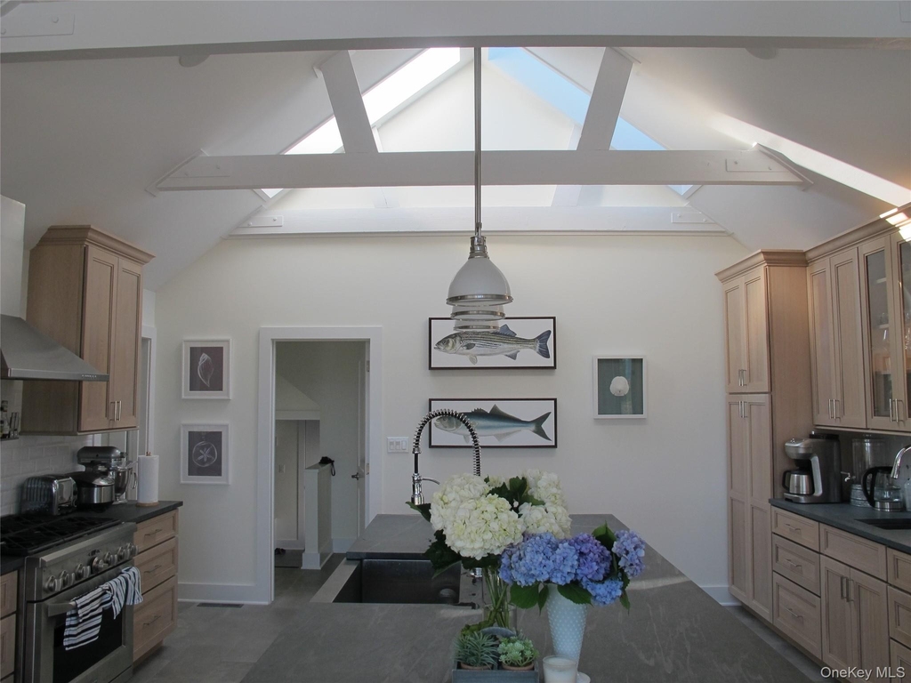 40 Tuthill Point Road - Photo 4