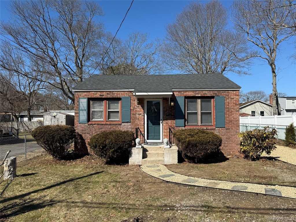 21 Sherwood Drive - Photo 0