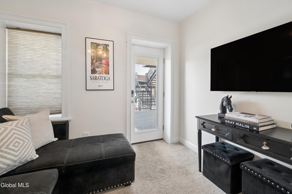 425 Broadway - Photo 11