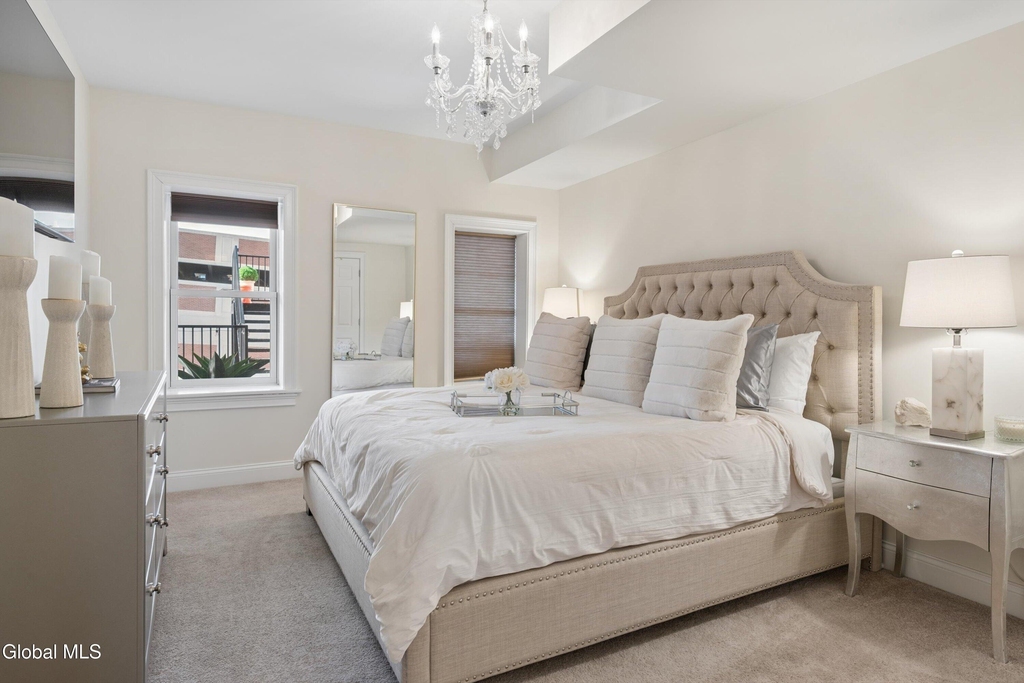 425 Broadway - Photo 12