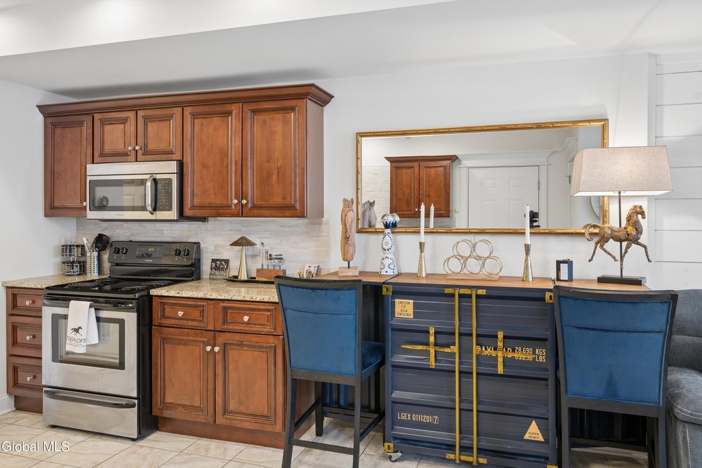 425 Broadway - Photo 6