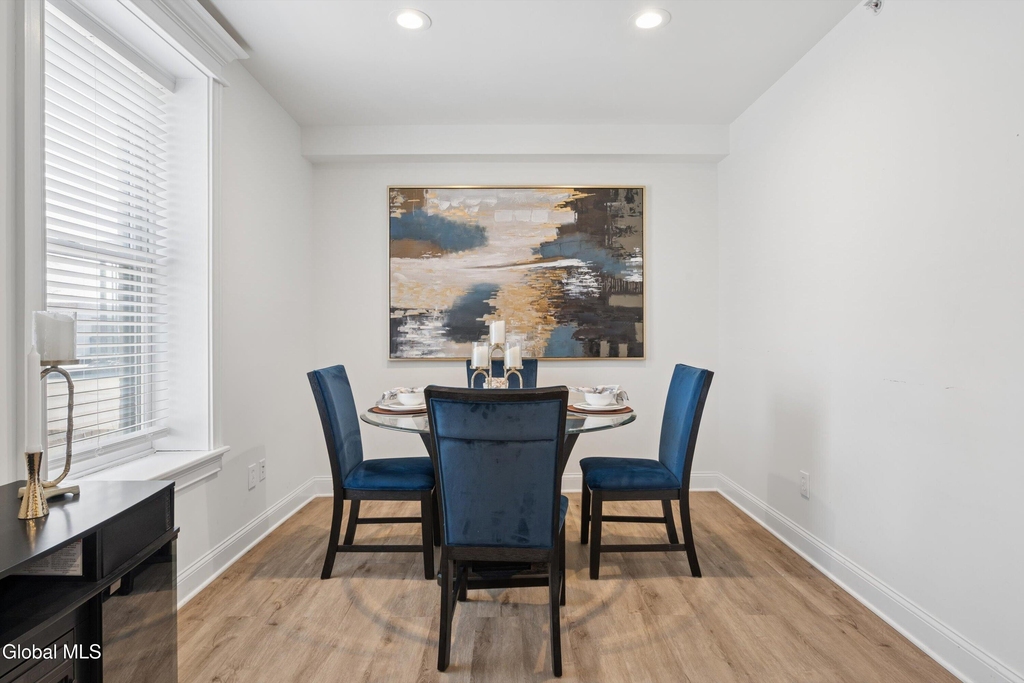 425 Broadway - Photo 9