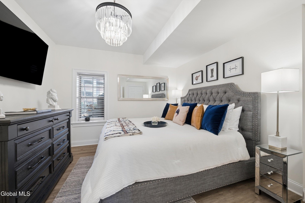 425 Broadway - Photo 11