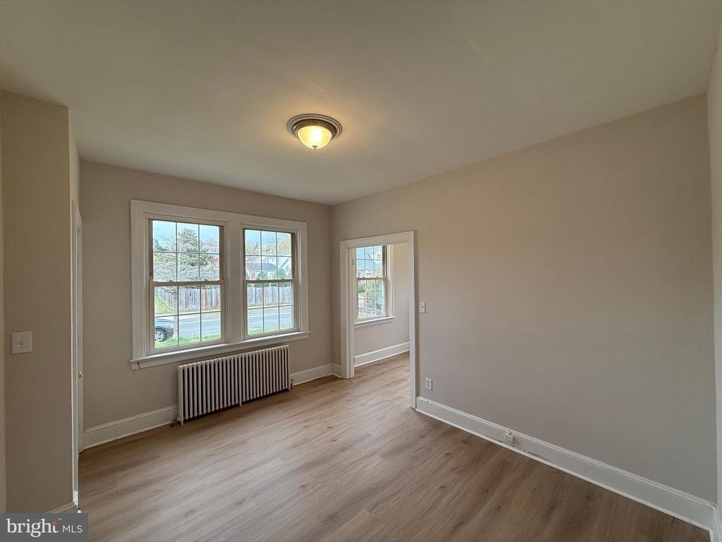 1003 Kenmore Avenue - Photo 4
