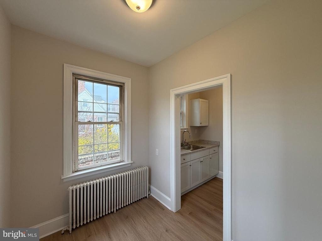 1003 Kenmore Avenue - Photo 7