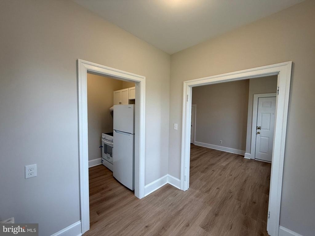 1003 Kenmore Avenue - Photo 12