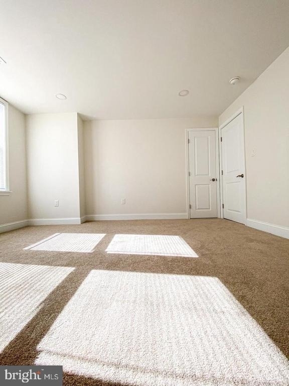 5245 Pennsgrove Street - Photo 14