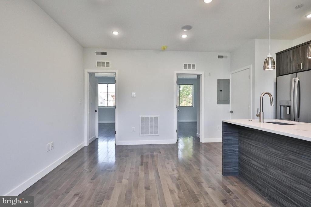 1939 N Darien Street - Photo 6