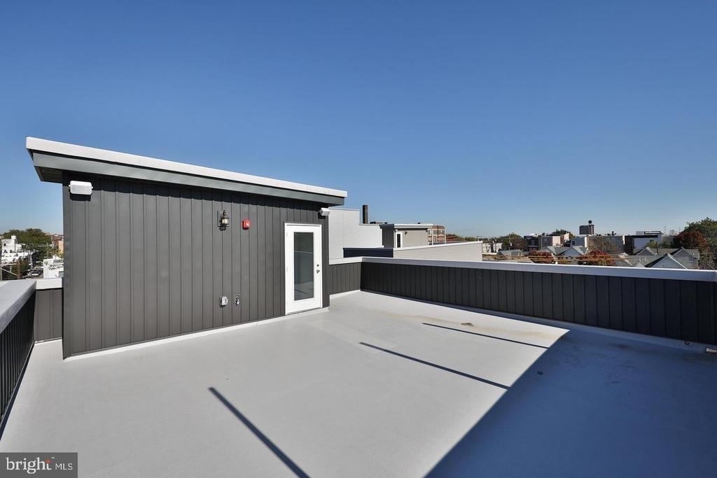 1939 N Darien Street - Photo 13
