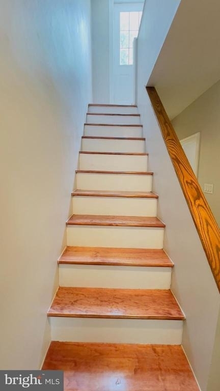 719 N Uber Street - Photo 5