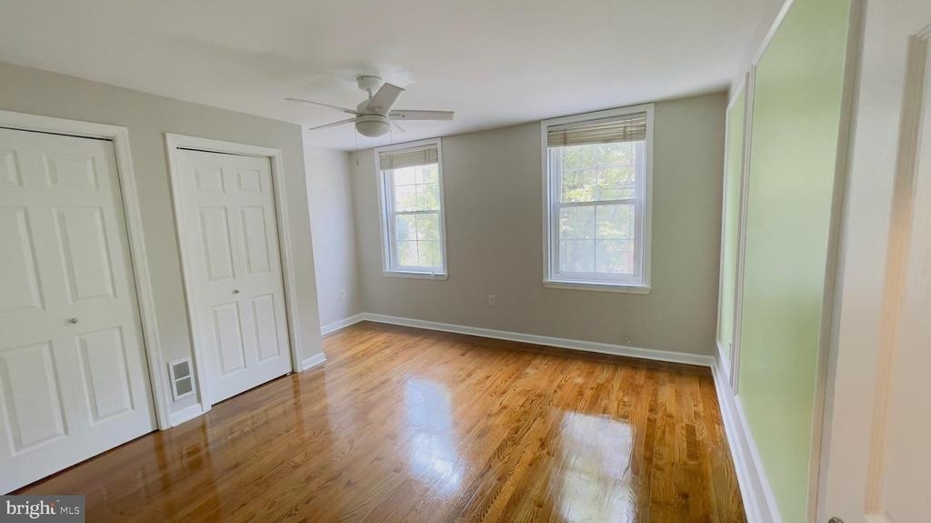 719 N Uber Street - Photo 3