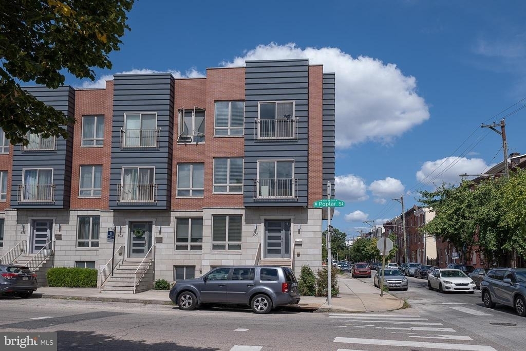 601 Poplar Street - Photo 1