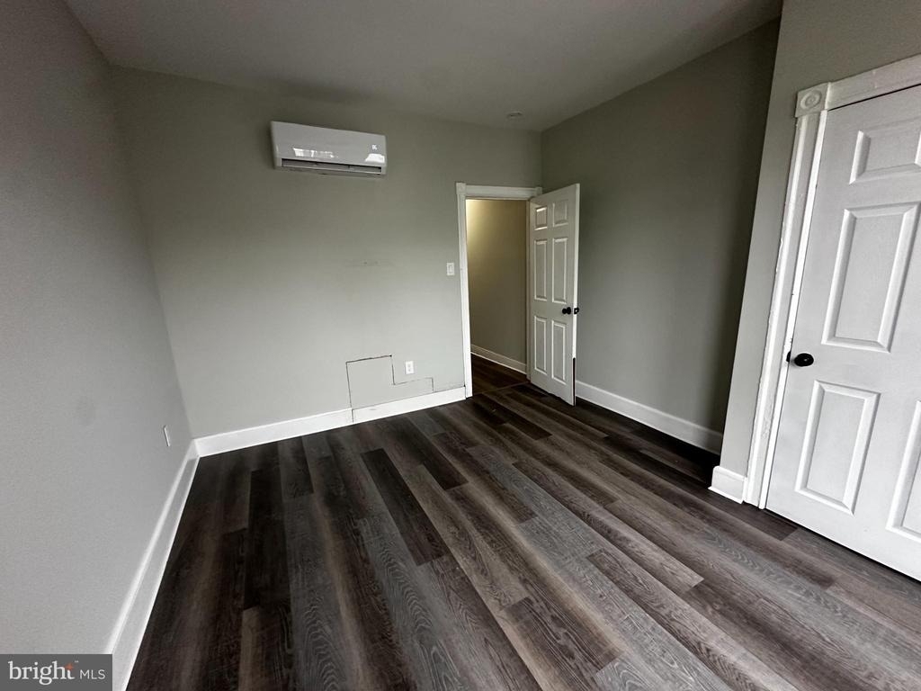 5729 Pine Street - Photo 8