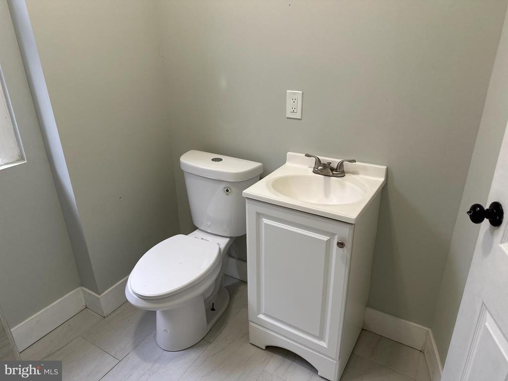 5729 Pine Street - Photo 18