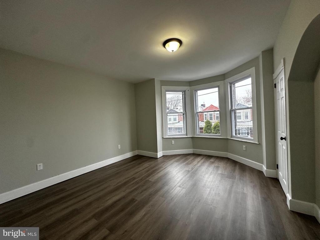 5729 Pine Street - Photo 14