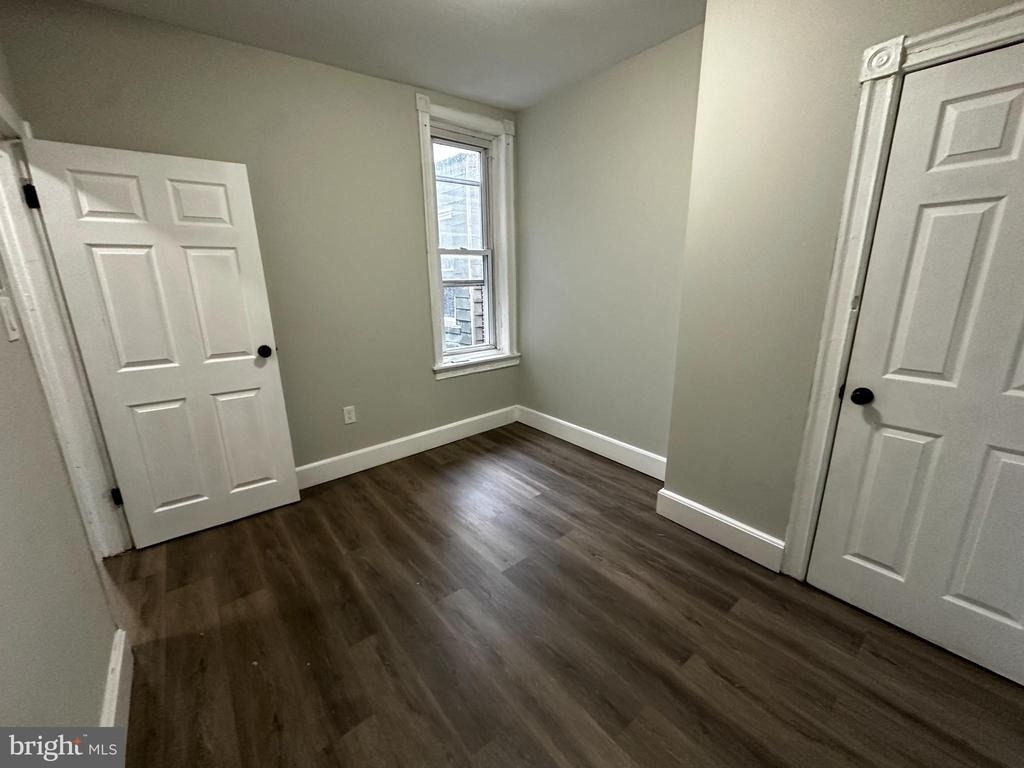 5729 Pine Street - Photo 11