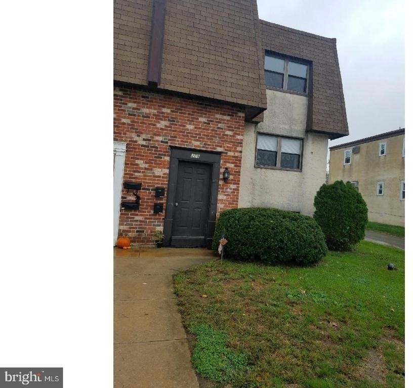 209 Glenside Avenue - Photo 0