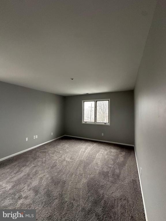 8 Russell Avenue - Photo 28